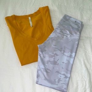 ⭐️TNA camo leggings only